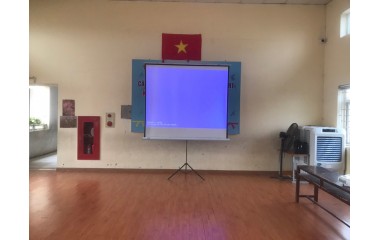Cho thuê màn chiếu 100 inch tại Hà Nội